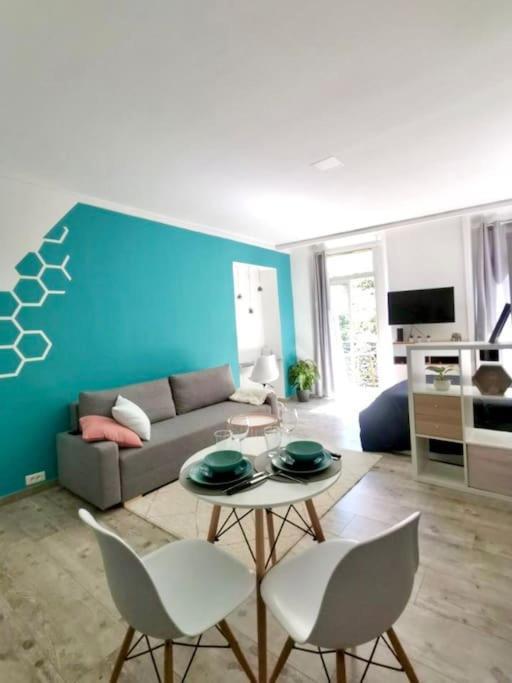 Esprit Cosy Au Centre Historique Apartment Toulon Exterior photo